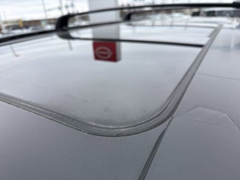 Used 2025 GMC Yukon XL AT4 w/ AT4 Premium Package image 17