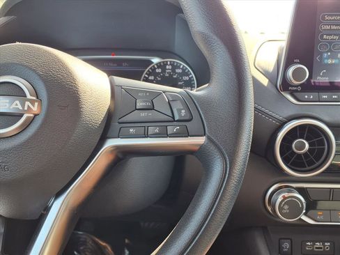 Used 2024 Nissan Sentra SV image 11