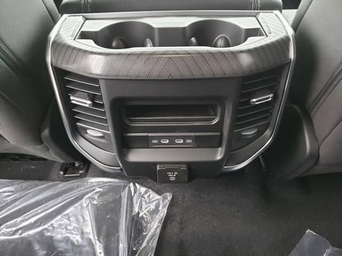 New 2026 RAM 1500 Big Horn AWD/4WD image 14