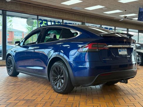 Used 2016 Tesla Model X 90D AWD/4WD image 7