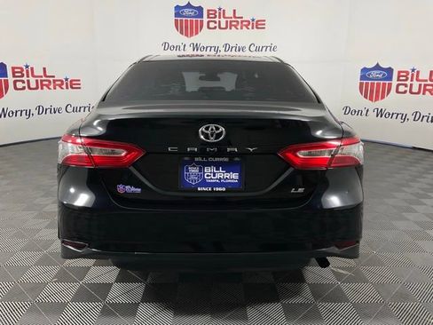 Used 2018 Toyota Camry LE image 4