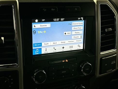 Used 2017 Ford F150 Lariat image 22