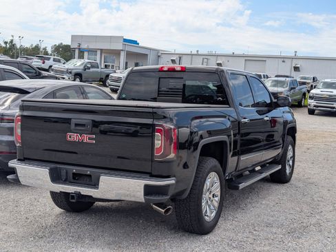 Used 2018 GMC Sierra 1500 SLT AWD/4WD image 4