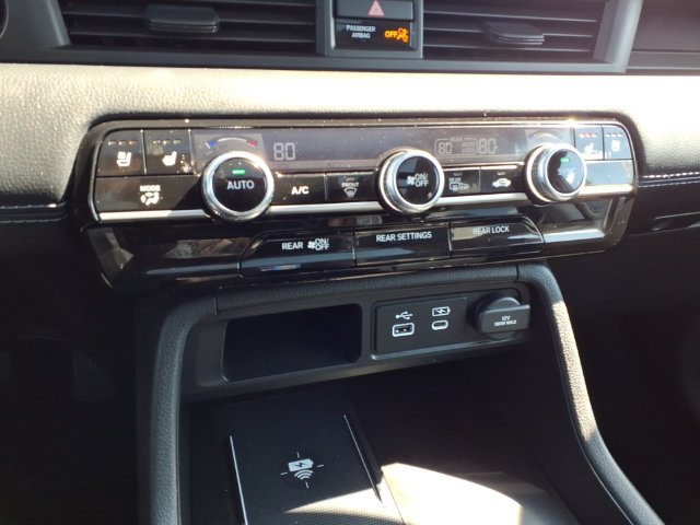 Used 2024 Honda Pilot Elite image 15