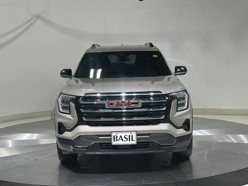 Used 2025 GMC Terrain Elevation w/ Elevation Premium Package AWD/4WD image 9