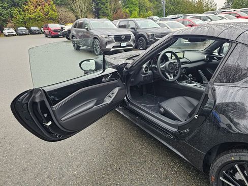 New 2026 MAZDA MX-5 Miata RF Grand Touring w/ Weather Package RWD image 20