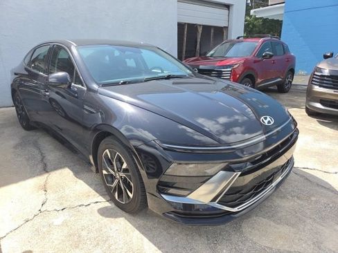 Used 2024 Hyundai Sonata SEL FWD image 1