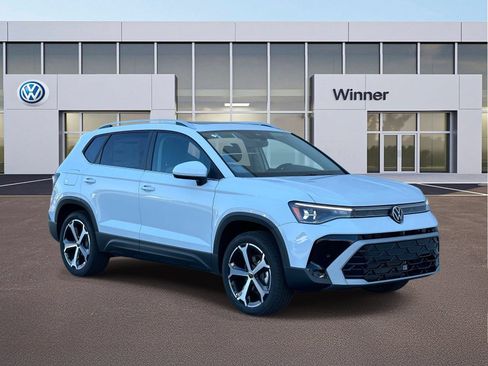 New 2026 Volkswagen Taos SEL AWD/4WD image 8
