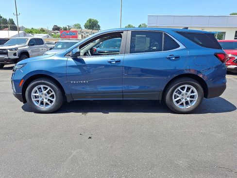 Used 2024 Chevrolet Equinox LT AWD/4WD image 2