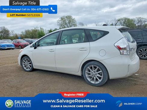 Used 2012 Toyota Prius V Five FWD image 3