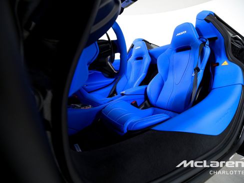 New 2026 McLaren 750S Spider RWD image 13