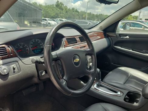 Used 2013 Chevrolet Impala LTZ FWD image 18