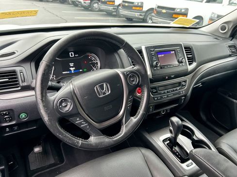 Used 2019 Honda Ridgeline RTL image 12