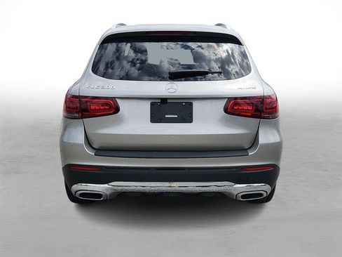 Used 2021 Mercedes-Benz GLC 300 4MATIC image 5