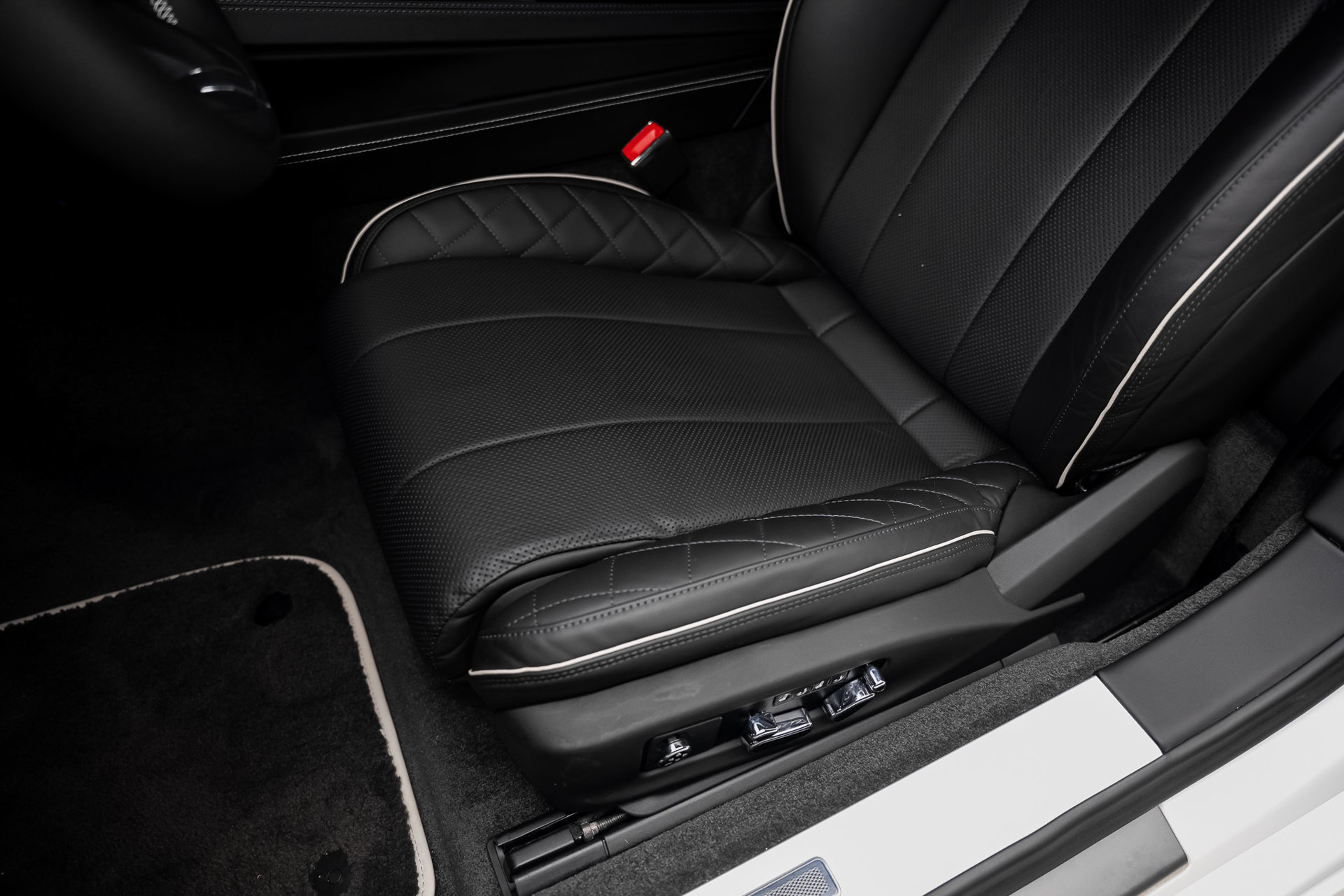 Used 2022 Bentley Continental GT AWD/4WD image 63