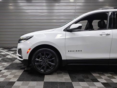 Used 2022 Chevrolet Equinox RS AWD/4WD image 39