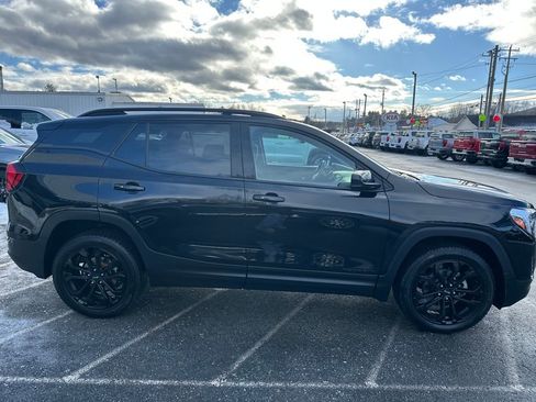 Used 2021 GMC Terrain SLE w/ Driver Convenience Package image 6