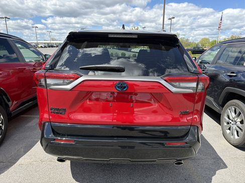 Used 2023 Toyota RAV4 XSE w/ Weather Package AWD/4WD image 6