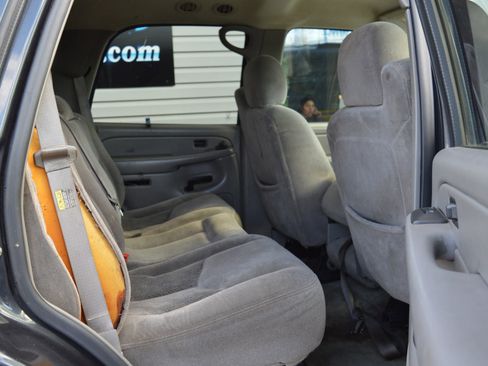 Used 2005 Chevrolet Tahoe LS image 23