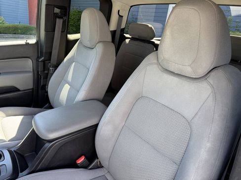 Used 2015 Chevrolet Colorado W/T w/ WT Convenience Package RWD image 15