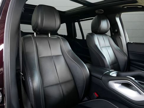 Used 2023 Mercedes-Benz Maybach GLS 600 4MATIC image 34