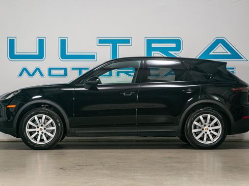 Used 2019 Porsche Cayenne AWD/4WD image 3