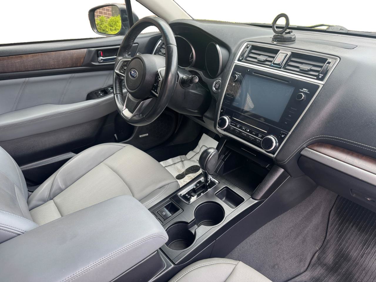Used 2018 Subaru Outback 2.5i Limited AWD/4WD image 4