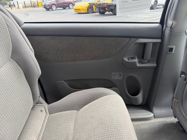 Used 2009 Toyota Sienna LE FWD image 12