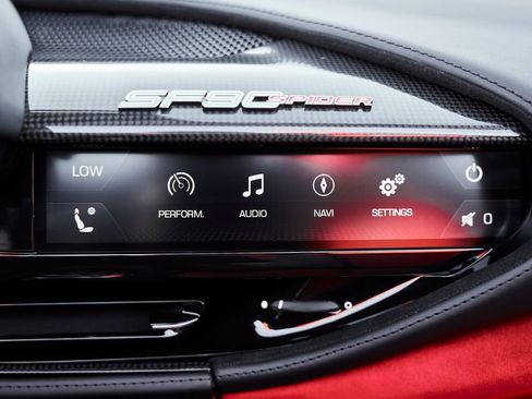 Used 2024 Ferrari SF90 Spider image 69