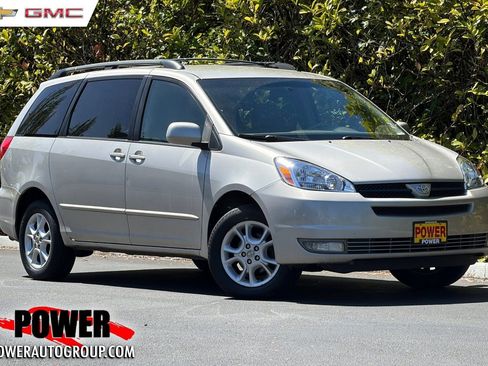 Used 2004 Toyota Sienna XLE AWD/4WD image 1