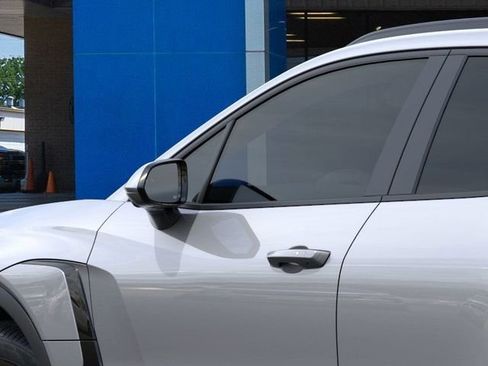 New 2025 Chevrolet Blazer EV LT image 12