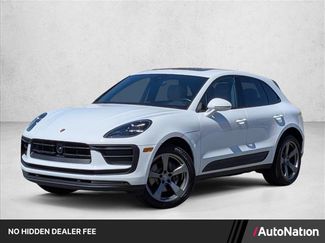 Used 2023 Porsche Macan AWD/4WD video 1