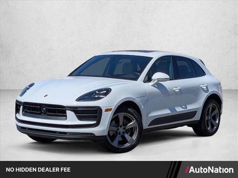 Used 2023 Porsche Macan AWD/4WD image 1
