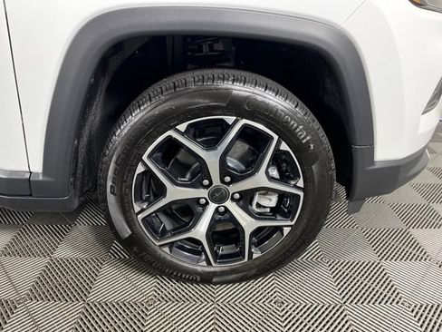 Used 2026 Jeep Compass Limited AWD/4WD image 9