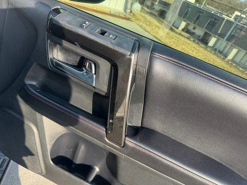 Used 2016 Toyota 4Runner Trail Premium image 34