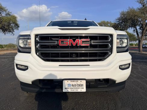 Used 2017 GMC Sierra 1500 SLE w/ SLE Value Package image 10