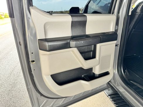 Used 2018 Ford F150 XL w/ Equipment Group 101A Mid AWD/4WD image 18