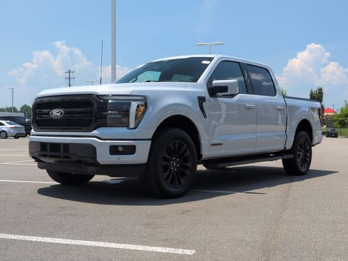 Used 2025 Ford F150 Lariat w/ Equipment Group 502A High AWD/4WD image 8