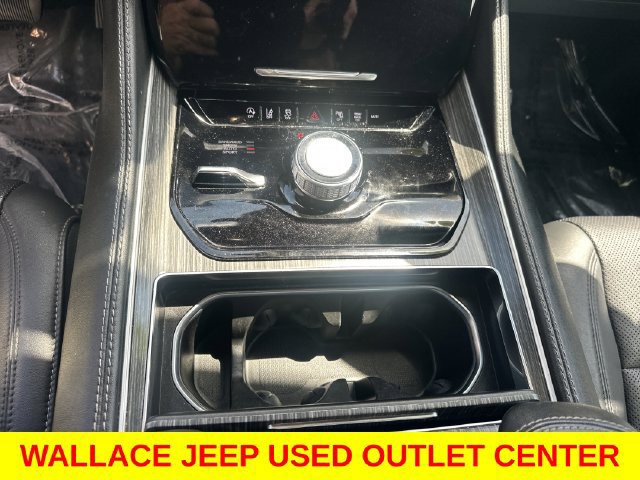 Used 2024 Jeep Wagoneer Series II w/ Flexible Seating Group AWD/4WD image 23