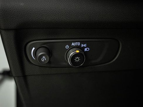 Used 2023 Buick Envision Preferred image 29