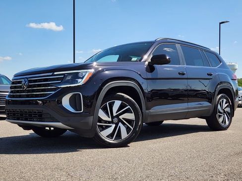 Used 2024 Volkswagen Atlas SE image 24