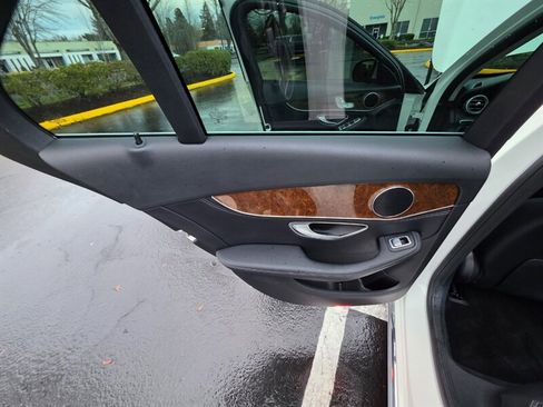 Used 2015 Mercedes-Benz C 300 4MATIC Sedan image 37