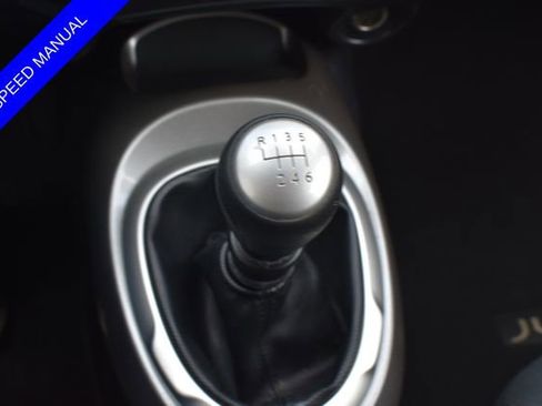 Used 2012 Nissan Juke SV image 4