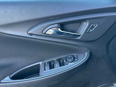 Used 2023 Chevrolet Malibu LT image 11