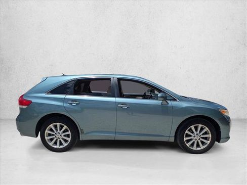 Used 2009 Toyota Venza FWD image 4