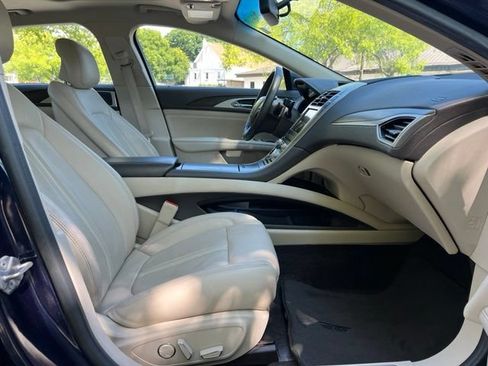 Used 2017 Lincoln MKZ Reserve AWD/4WD image 24