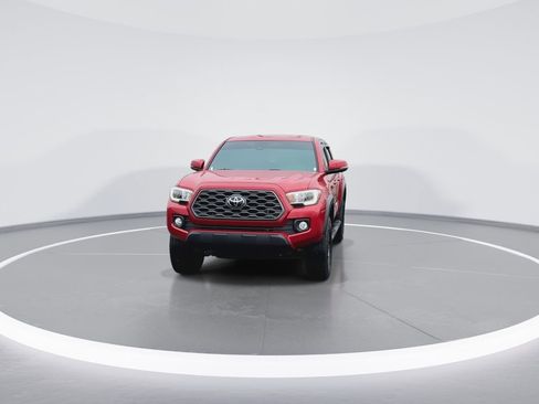 Used 2021 Toyota Tacoma TRD Off-Road image 3