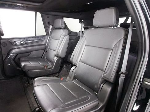 Used 2021 GMC Yukon Denali w/ Denali Premium Package AWD/4WD image 23
