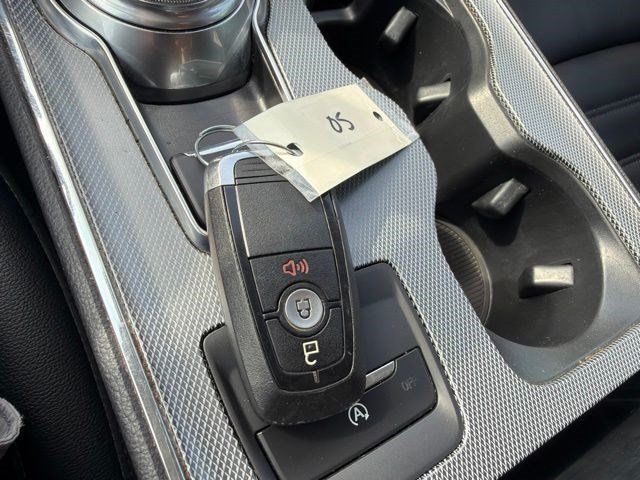 Used 2021 Ford Edge SEL AWD/4WD image 31
