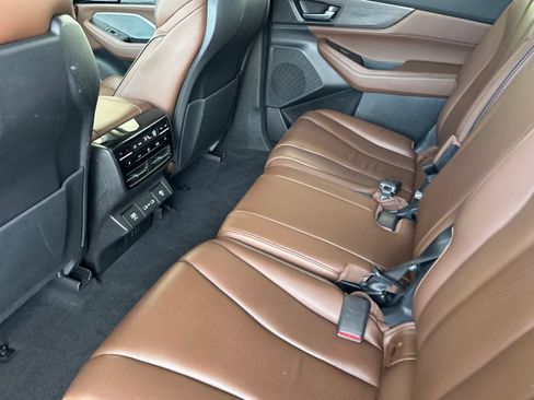 Used 2023 Acura MDX SH-AWD w/ Advance Package image 5